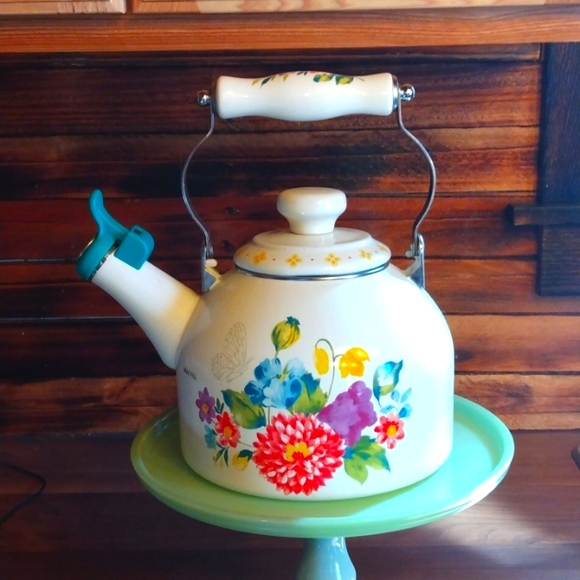 Other - Pioneer woman Tea Cattle